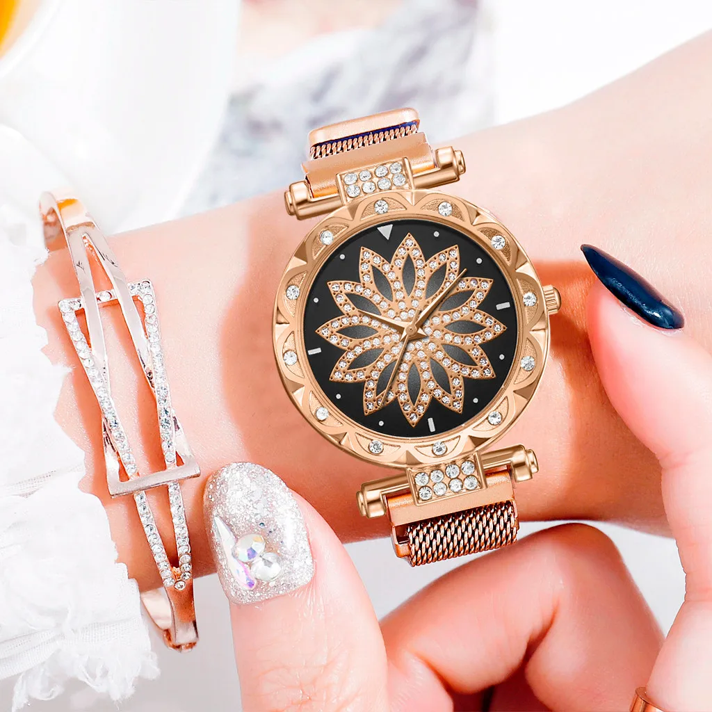 2019 Hot Fashion Women Watch Trend Multi-Petal Diamond Dial Alloy Strap Ladies Quartz Watch Drop Shopping Reloj de dama Wd3
2019 Hot Fashion Women Watch Trend Multi-Petal Diamond Dial Alloy Strap Ladies Quartz Watch Drop Shopping Reloj de dama Wd3