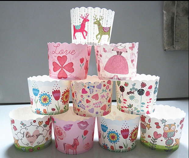 Mix color Cute Christams Decoration Muffin Cupcake Cases Tools Mini Paper Cake lines Baking Cups jk17
Mix color Cute Christams Decoration Muffin Cupcake Cases Tools Mini Paper Cake lines Baking Cups jk17