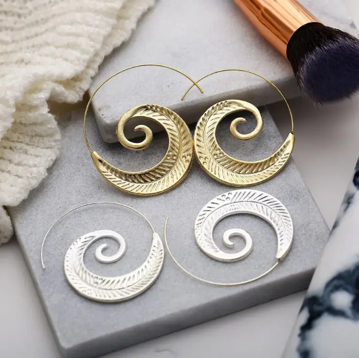 High Quality Punk Personality Round Spiral Drop Earrings Exaggerated Circle Leaf Whirlpool Gear Earrings for Women girls Jewelry
High Quality Punk Personality Round Spiral Drop Earrings Exaggerated Circle Leaf Whirlpool Gear Earrings for Women girls Jewelry