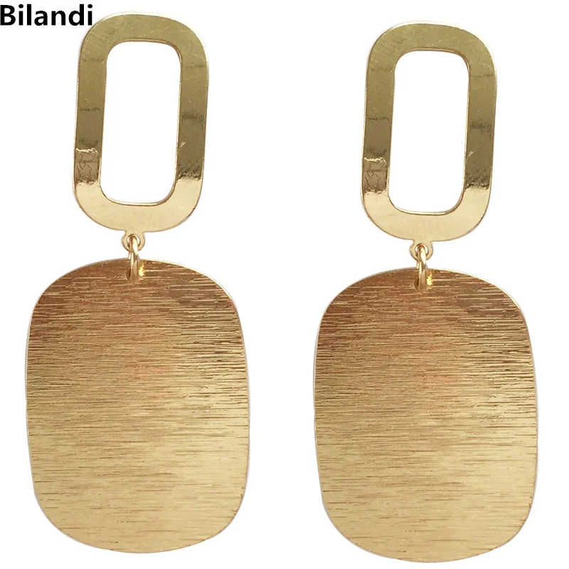 Europe And America Simple Individual Character Temperament Oval Metallic Drop Earring For Woman
Europe And America Simple Individual Character Temperament Oval Metallic Drop Earring For Woman