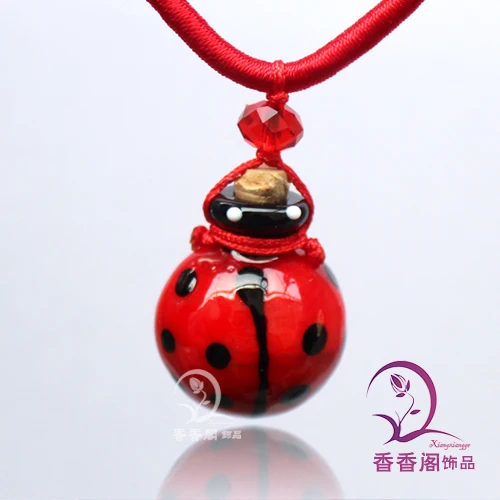2pcs Murano Glass Perfume Necklace Ladybug (with cord) ,Perfume Bottle Pendan, Aroma bottles
2pcs Murano Glass Perfume Necklace Ladybug (with cord) ,Perfume Bottle Pendan, Aroma bottles