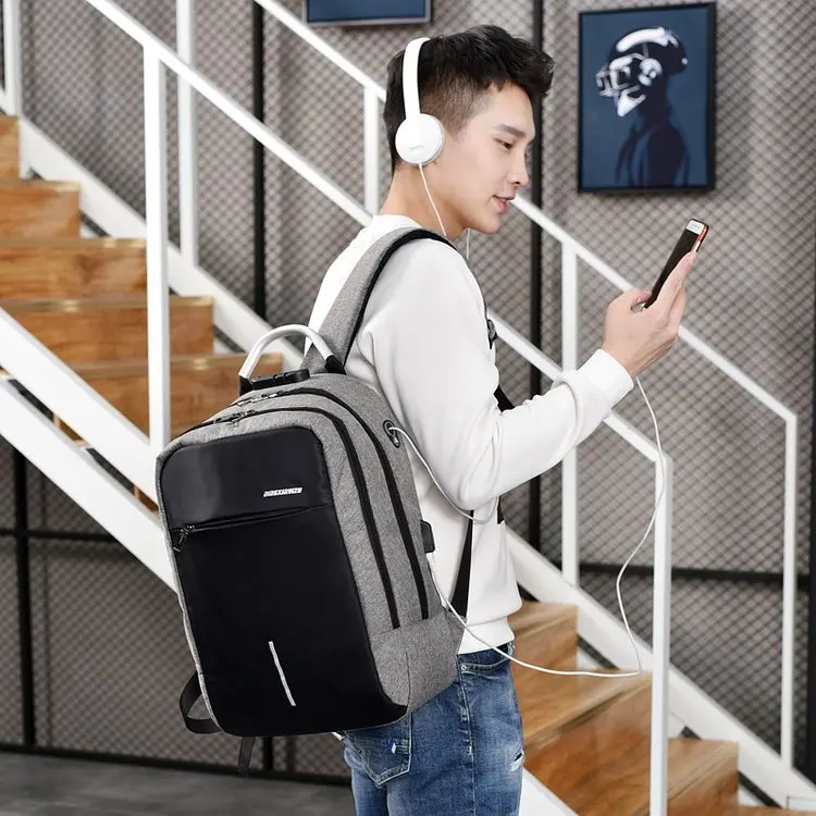 8572748622_184673619