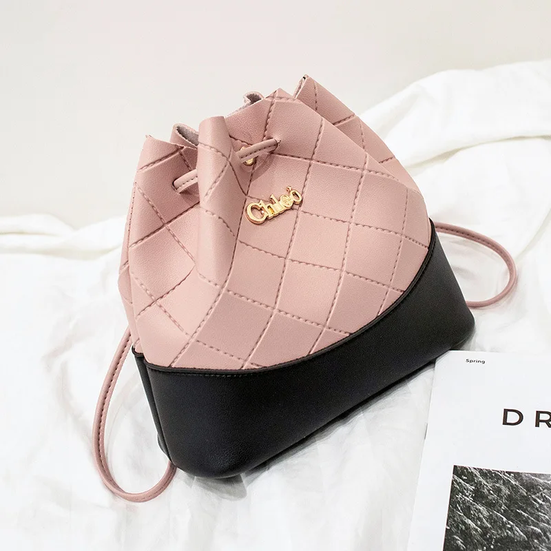 Fashion Lingge Bucket Shoulder Bag Women Drawstring Crossbody Bag Female Messenger Bags Ladies Synthetic Leather Handbag
Fashion Lingge Bucket Shoulder Bag Women Drawstring Crossbody Bag Female Messenger Bags Ladies Synthetic Leather Handbag