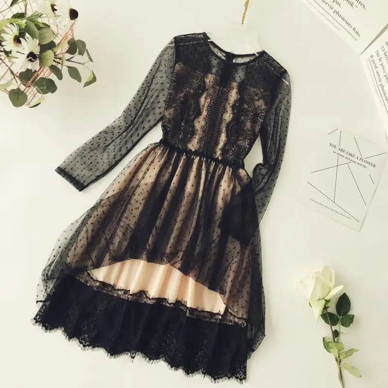 2018 new fashion women's dresses autumn retro elegant black dot perspective mesh lace dress
2018 new fashion women's dresses autumn retro elegant black dot perspective mesh lace dress