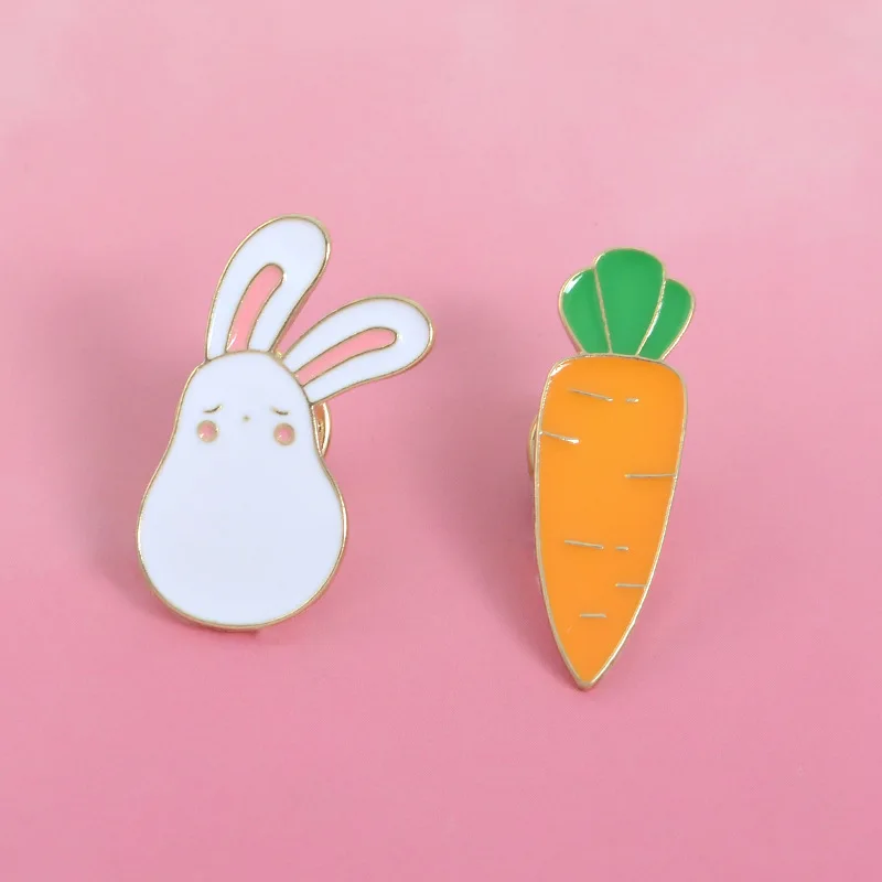 New cute white rabbit and delicious carrot children cartoon cute brooch hot denim clothing backpack badge pendant jewelry gift
New cute white rabbit and delicious carrot children cartoon cute brooch hot denim clothing backpack badge pendant jewelry gift