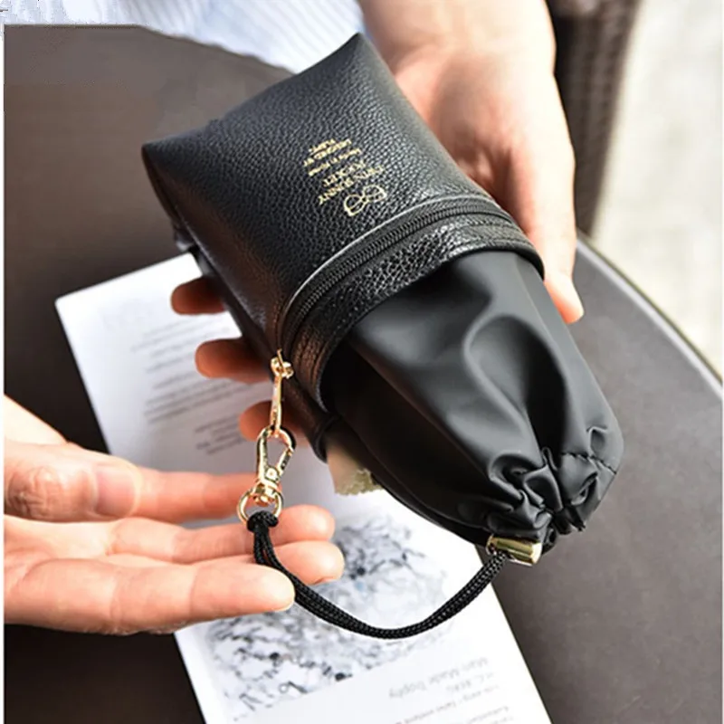 PU Leather+fabric Sunglasses Boxes Myopia Eyeglasses Separation Glasses Bag Scratch-resistant Portable Cases Fashion Men Women
PU Leather+fabric Sunglasses Boxes Myopia Eyeglasses Separation Glasses Bag Scratch-resistant Portable Cases Fashion Men Women