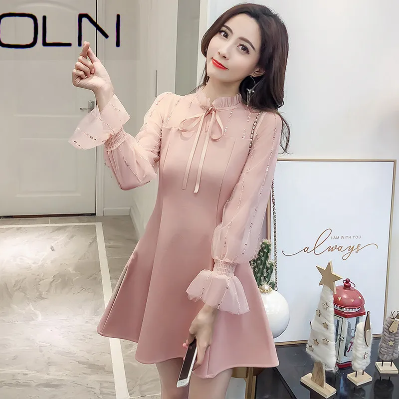 2019 Chic early autumn dress female new Korean version of the self-cultivation temperament mesh stitching Maoni dress
2019 Chic early autumn dress female new Korean version of the self-cultivation temperament mesh stitching Maoni dress