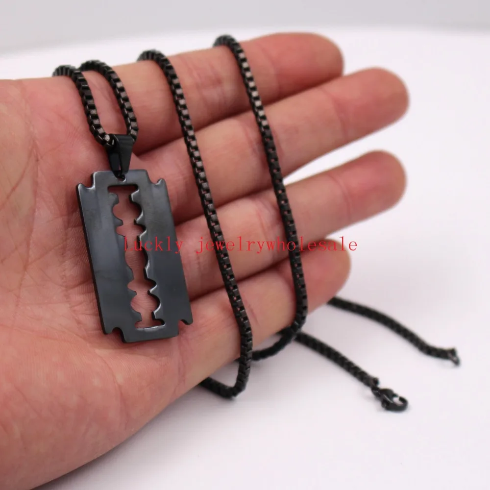 Plated Black Men's Punk Hip-Hop Stainless Steel Razor Blade Dog Tag Necklace Pendant with 24'' Box Chain Barber Jewelry
Plated Black Men's Punk Hip-Hop Stainless Steel Razor Blade Dog Tag Necklace Pendant with 24'' Box Chain Barber Jewelry