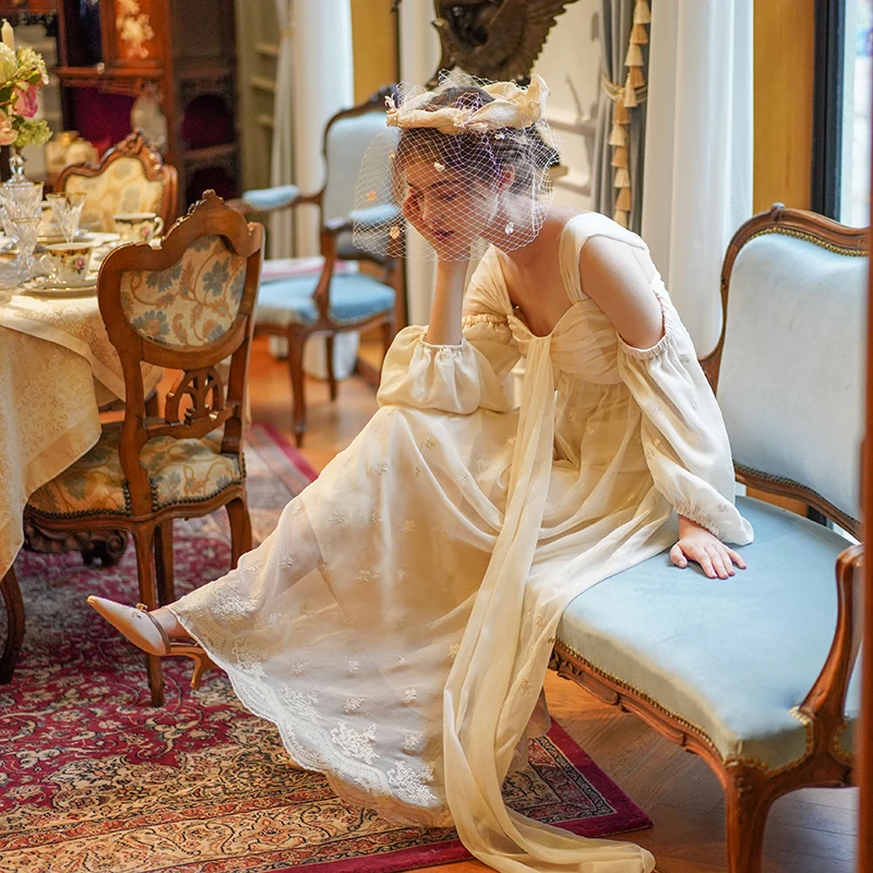 LYNETTE'S CHINOISERIE Spring Summer Original Design Women Exquisite Embroidery French Romantic Mori Girls Slim Ribbon Dresses
LYNETTE'S CHINOISERIE Spring Summer Original Design Women Exquisite Embroidery French Romantic Mori Girls Slim Ribbon Dresses