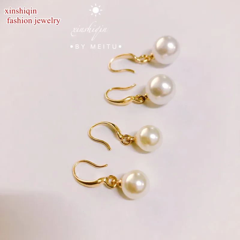 2019 New ladies fashion simple 8/6 mm simulation pearl earrings high quality bride earrings jewelry wholesale
2019 New ladies fashion simple 8/6 mm simulation pearl earrings high quality bride earrings jewelry wholesale