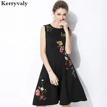 High-end Robe Vintage Floral Embroidery Dress Vestidos Verano 2020 Women Sleeveless Black Summer Dress Dames Jurken K6689
High-end Robe Vintage Floral Embroidery Dress Vestidos Verano 2020 Women Sleeveless Black Summer Dress Dames Jurken K6689