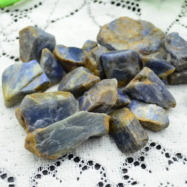 Natural myanmar sapphire raw stone granule blue corundum blue corundum ring surface carving material.
Natural myanmar sapphire raw stone granule blue corundum blue corundum ring surface carving material.
