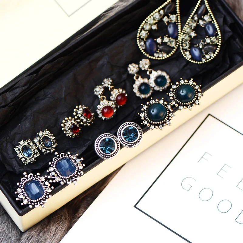 MIARA.L Earrings female natural stone temperament wild earrings simple retro personality no ear hole earrings jewelry
MIARA.L Earrings female natural stone temperament wild earrings simple retro personality no ear hole earrings jewelry