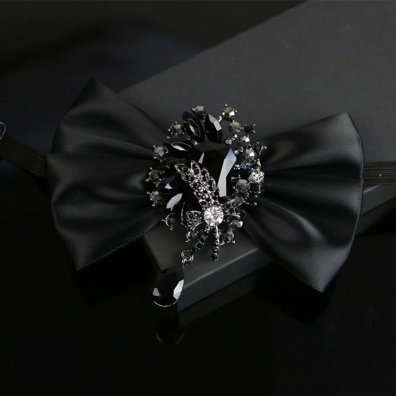 Free Shipping pinli New men's fashion casual male Korean headdress suit dress shirt collar diamond Metrosexual bow tie groom
Free Shipping pinli New men's fashion casual male Korean headdress suit dress shirt collar diamond Metrosexual bow tie groom