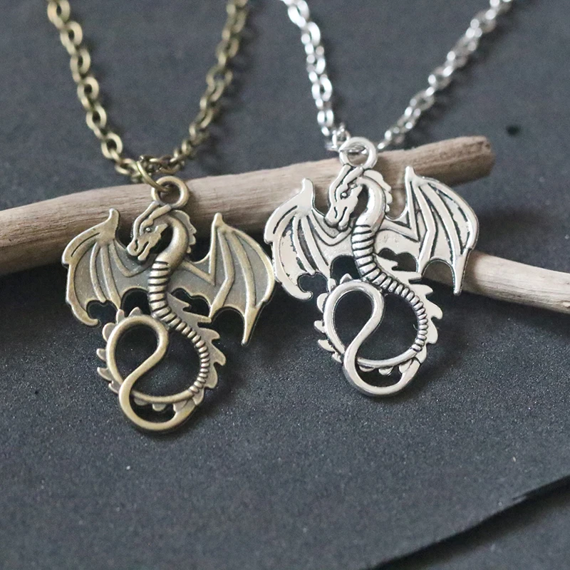 Wings Dragon Necklaces Vintage Antique Bronze Silver Color Pendant Necklace Movie Choker Collier Bijoux Holiday gift
Wings Dragon Necklaces Vintage Antique Bronze Silver Color Pendant Necklace Movie Choker Collier Bijoux Holiday gift