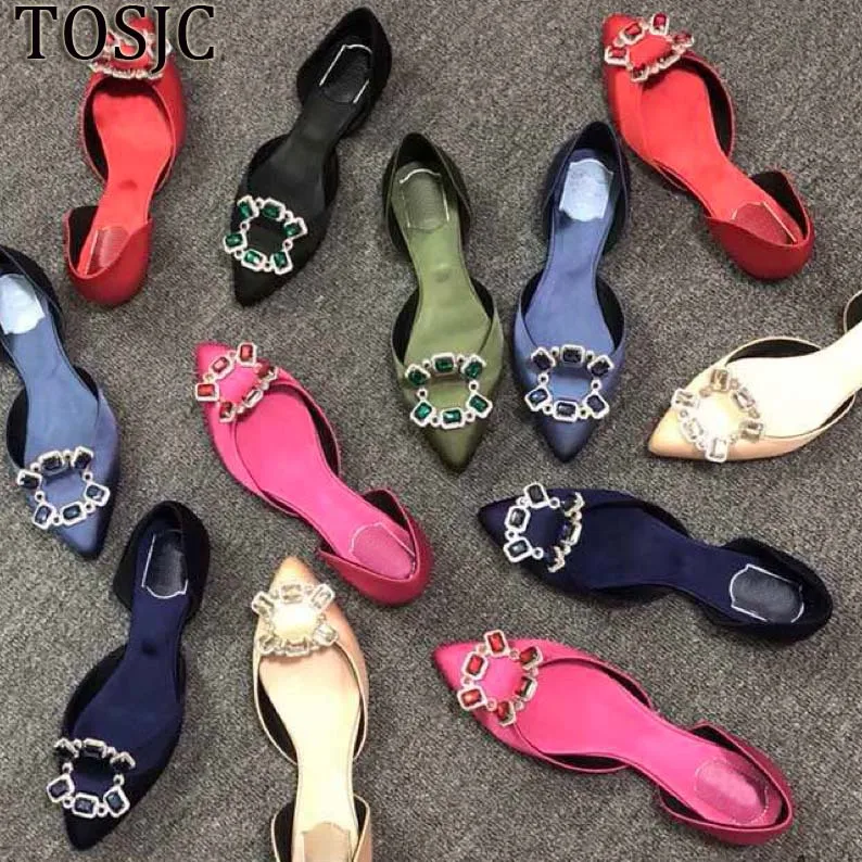 New womens sandal flats 2019 summer shoes flat heel gladiator sandals women Satin moccasin square buckle sandal with diamond
New womens sandal flats 2019 summer shoes flat heel gladiator sandals women Satin moccasin square buckle sandal with diamond