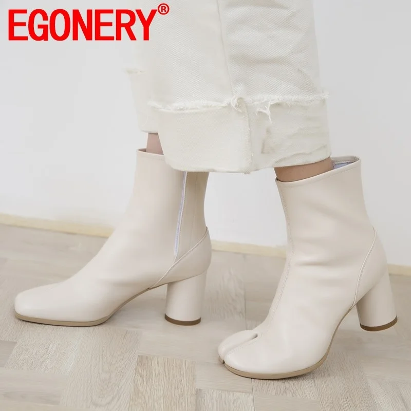 EGONERY woman shoes 2019 autumn new fashion sexy high quality genuine leather ankle boots outside high heels shoes size 33-40
EGONERY woman shoes 2019 autumn new fashion sexy high quality genuine leather ankle boots outside high heels shoes size 33-40