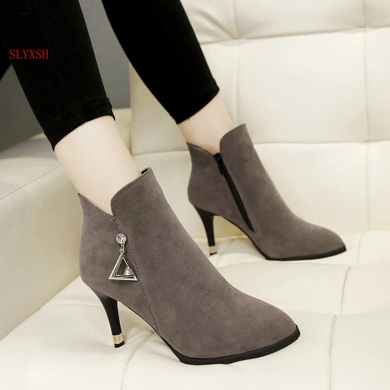 SLYXSH Shoes female 2019 new pointed stiletto boots plus suede bare boots winter female wild high-heeled boots
SLYXSH Shoes female 2019 new pointed stiletto boots plus suede bare boots winter female wild high-heeled boots