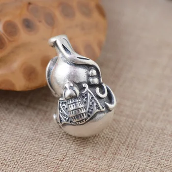 S990 fine silver hyacinth wholesale jewelry accessories matte process female models have both fame and wealth
S990 fine silver hyacinth wholesale jewelry accessories matte process female models have both fame and wealth
