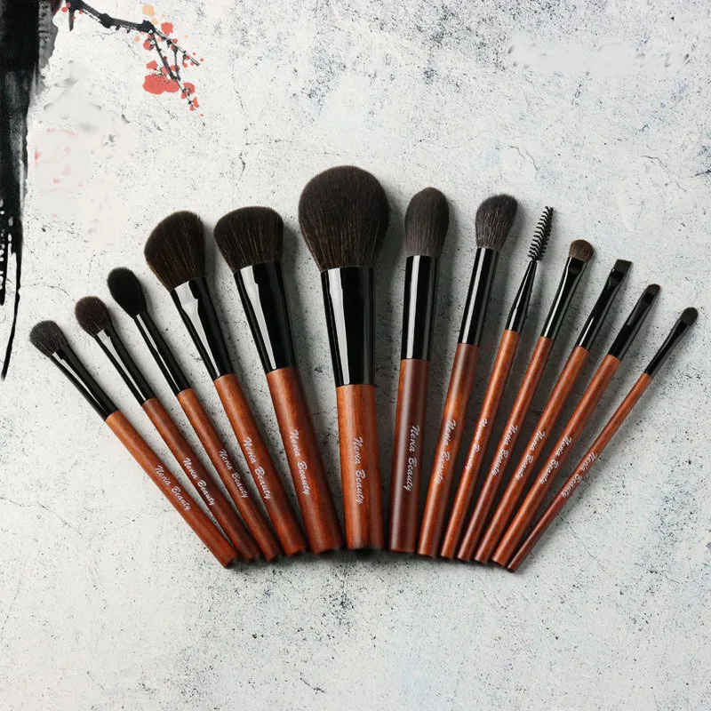 13pcs high quality wooden handle eye facial makeup artist set eye shadow eyebrow blush brush professional beauty tools
13pcs high quality wooden handle eye facial makeup artist set eye shadow eyebrow blush brush professional beauty tools