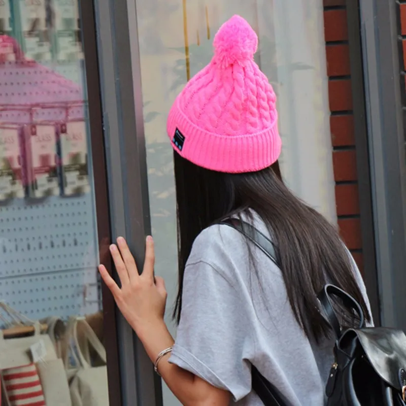 Women Winter Warm Wireless Sport Bluetooth Headset Smart Cap Headphone Speaker Soft Warming Bluetooth Beanie Hat For Smartphone