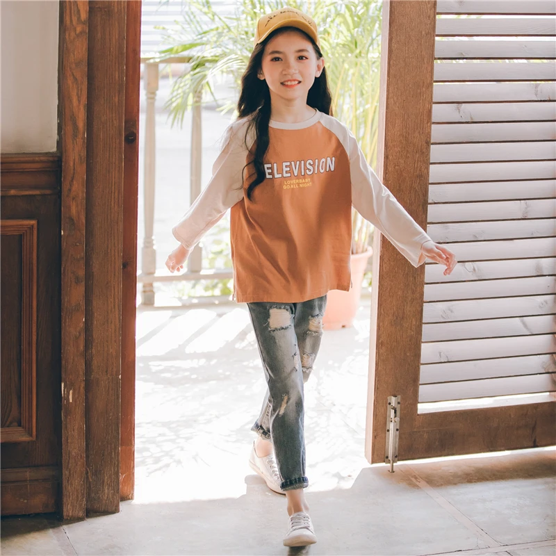 Big Girls Clothes Kids Hit-color Letter Print Round Collar T-shirt and Broken Hole Jeans Suit Children Vestidos Girl Fashion Set
Big Girls Clothes Kids Hit-color Letter Print Round Collar T-shirt and Broken Hole Jeans Suit Children Vestidos Girl Fashion Set