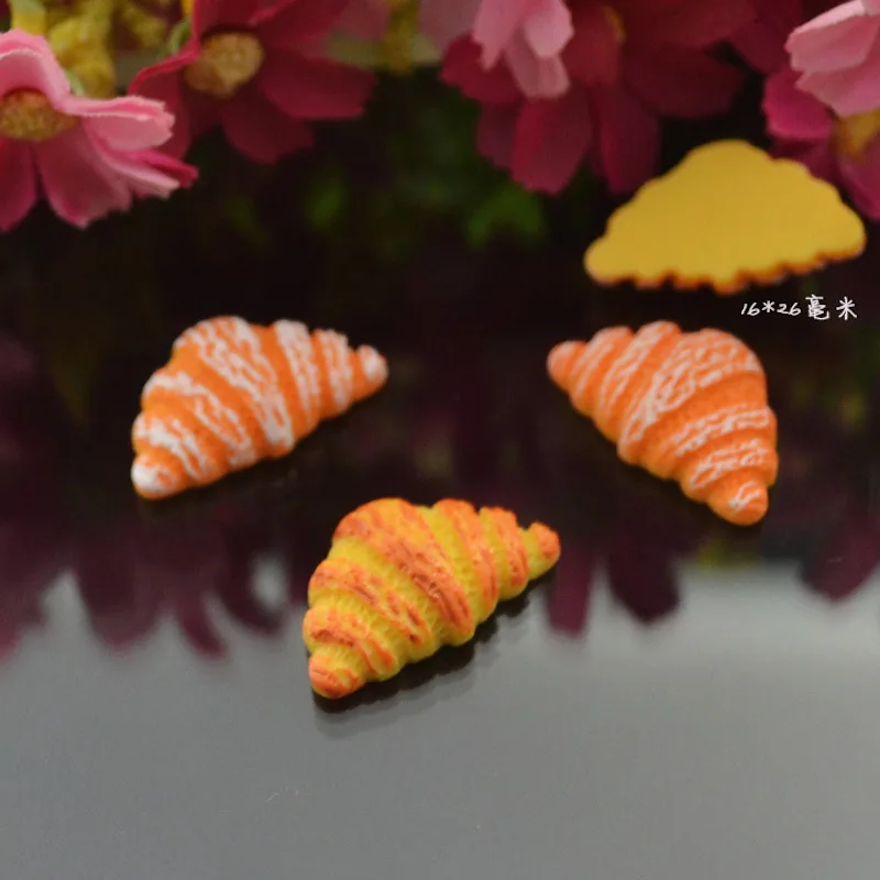 10pcs mix color 16*26mm Resin play Japanese food Croissant cream following pencil case pencil-box diy materials food accessories
10pcs mix color 16*26mm Resin play Japanese food Croissant cream following pencil case pencil-box diy materials food accessories