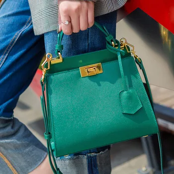 KZNI Designer Handbags High Quality Genuine Leather Handbag Women Messenger Bags Female Leather Shoulder Bag Bolsos Mujer 9020
KZNI Designer Handbags High Quality Genuine Leather Handbag Women Messenger Bags Female Leather Shoulder Bag Bolsos Mujer 9020