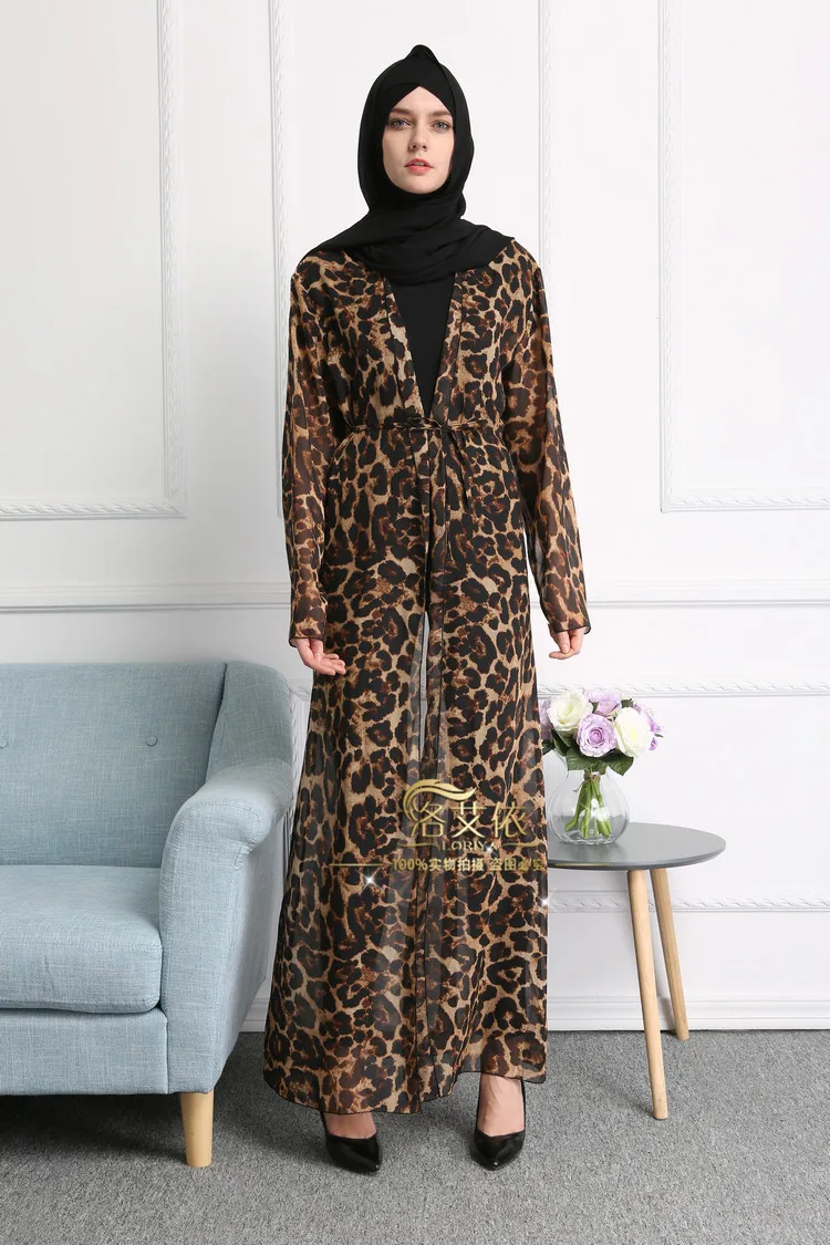 Muslim leopard chiffon cardigan djellaba turkish women clothing long coat dubai fashion high quality cardigan outwear
Muslim leopard chiffon cardigan djellaba turkish women clothing long coat dubai fashion high quality cardigan outwear