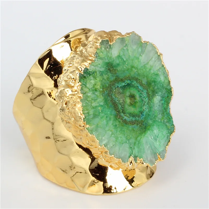 Luxury Jewelry Pattern by Hammer Green Druzy Semi Precious Stone Golden Frame Charms Adjustable Open Unisex Ring Party Jewelry
Luxury Jewelry Pattern by Hammer Green Druzy Semi Precious Stone Golden Frame Charms Adjustable Open Unisex Ring Party Jewelry