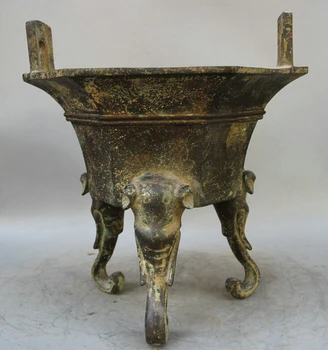 USPS to USA S2272 15" Old Marked Chinese Bronze Folk elephant Head handle Incense Burner Censer
USPS to USA S2272 15" Old Marked Chinese Bronze Folk elephant Head handle Incense Burner Censer