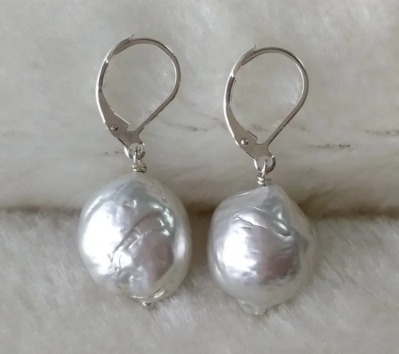 Unique Pearls jewellery Store Baroque Big Size 15-16mm Silver Gray Color Pearl Earrings 925 Silver Lever-Back Earrings
Unique Pearls jewellery Store Baroque Big Size 15-16mm Silver Gray Color Pearl Earrings 925 Silver Lever-Back Earrings