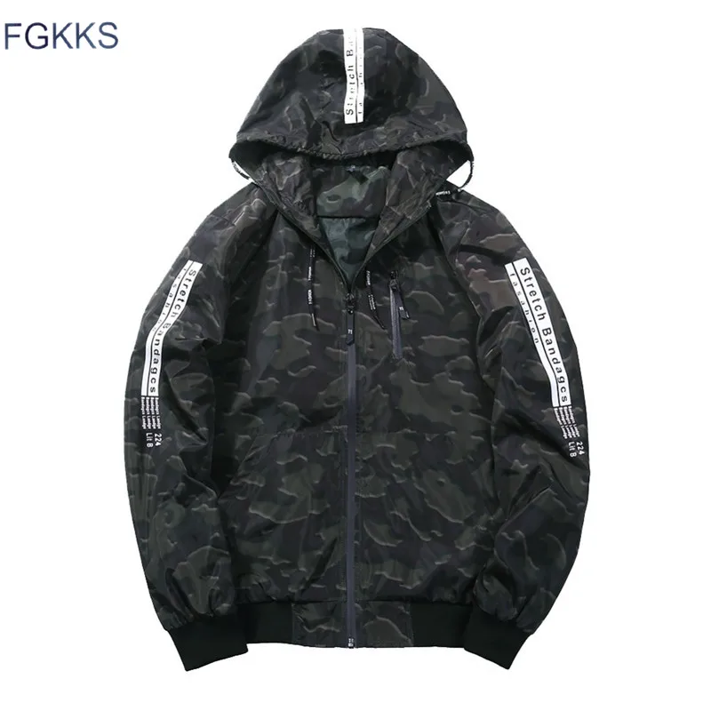 FGKKS Brand Men Jacket Hooded Camouflage Waterproof Clothes Men's Windbreaker Coat Male Jackets Outwear
FGKKS Brand Men Jacket Hooded Camouflage Waterproof Clothes Men's Windbreaker Coat Male Jackets Outwear