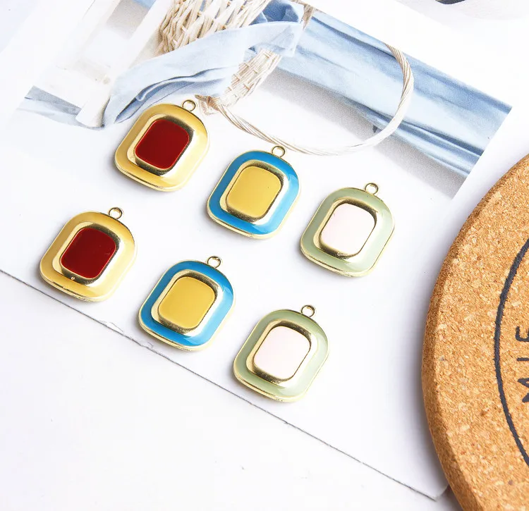 New style 30pcs/lot enamel two color print geometry Irregular rectangle shape copper floating locket charms diy jewelry making
New style 30pcs/lot enamel two color print geometry Irregular rectangle shape copper floating locket charms diy jewelry making