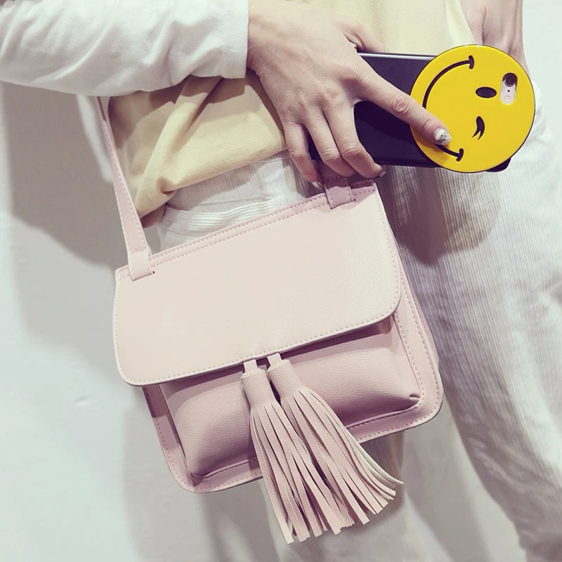 2019 spring and summer women's handbag fashion all-match tassel bag casual women's one shoulder mini cross-body bags
2019 spring and summer women's handbag fashion all-match tassel bag casual women's one shoulder mini cross-body bags