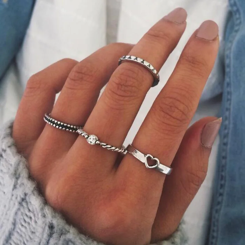 RscvonM Antique Silver Color Heart Crystal Rings Set for Women Girl Geometric Knuckle Midi Ring Set Anillos 4pcs/1set
RscvonM Antique Silver Color Heart Crystal Rings Set for Women Girl Geometric Knuckle Midi Ring Set Anillos 4pcs/1set