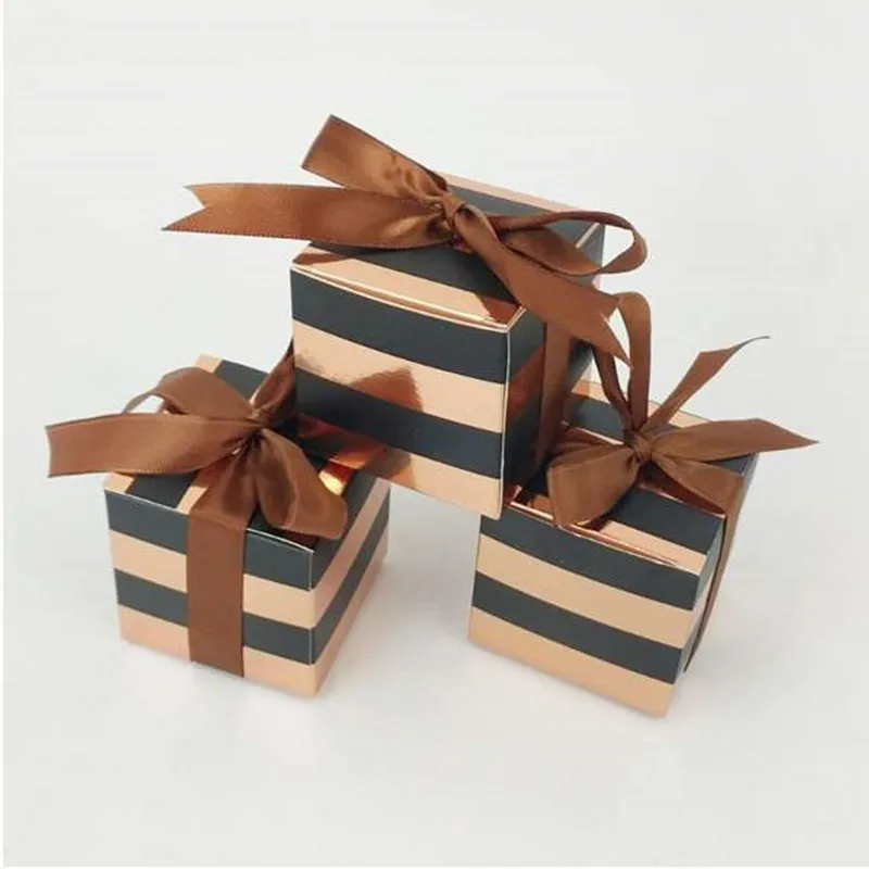European Striped Wedding Favor Candy Boxes Baby Shower Gift Boxes Wedding Favors Birthday Candy Cookies Christmas Party Gift Box
European Striped Wedding Favor Candy Boxes Baby Shower Gift Boxes Wedding Favors Birthday Candy Cookies Christmas Party Gift Box