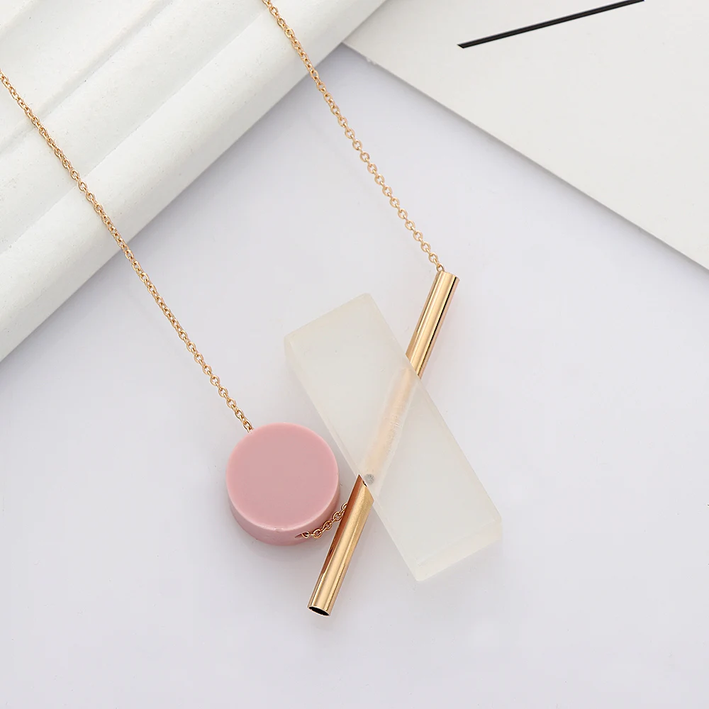 Trendy Geometric Spring New Rose Design and Long Transparent Handmade Pendant Necklace Simple Jewelry for Women Bijoux
Trendy Geometric Spring New Rose Design and Long Transparent Handmade Pendant Necklace Simple Jewelry for Women Bijoux