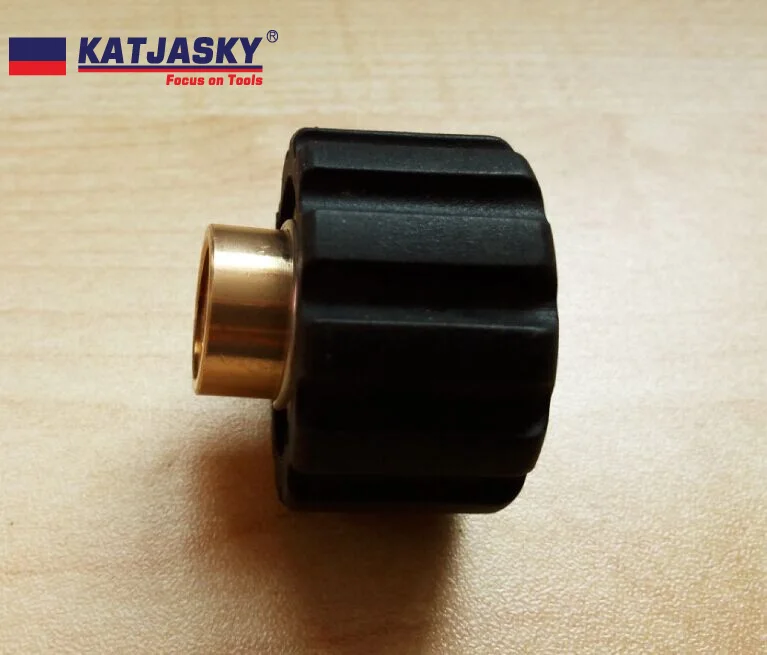 free shipping 100% copper adapter for Karcher HDS pro washer gun foam washing gun connector Female thread G1/4"-19
free shipping 100% copper adapter for Karcher HDS pro washer gun foam washing gun connector Female thread G1/4"-19