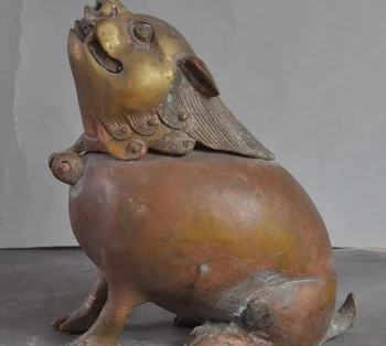 6"Marked Old Chinese Fengshui bronze Monster Strange Beast Incense burner Censer
6"Marked Old Chinese Fengshui bronze Monster Strange Beast Incense burner Censer