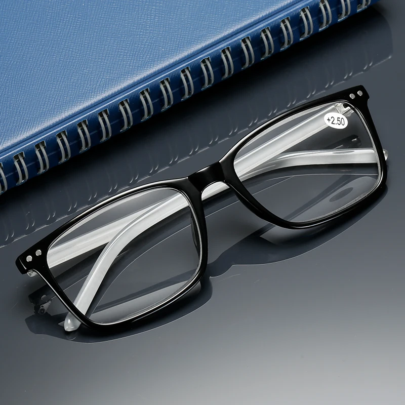 Classic Women Men Suqare Frame Reading Glasses Clear Lens Unisex Plastic Presbyopic Glasses Eyewear For Male Female +1.0 to+4.0
Classic Women Men Suqare Frame Reading Glasses Clear Lens Unisex Plastic Presbyopic Glasses Eyewear For Male Female +1.0 to+4.0