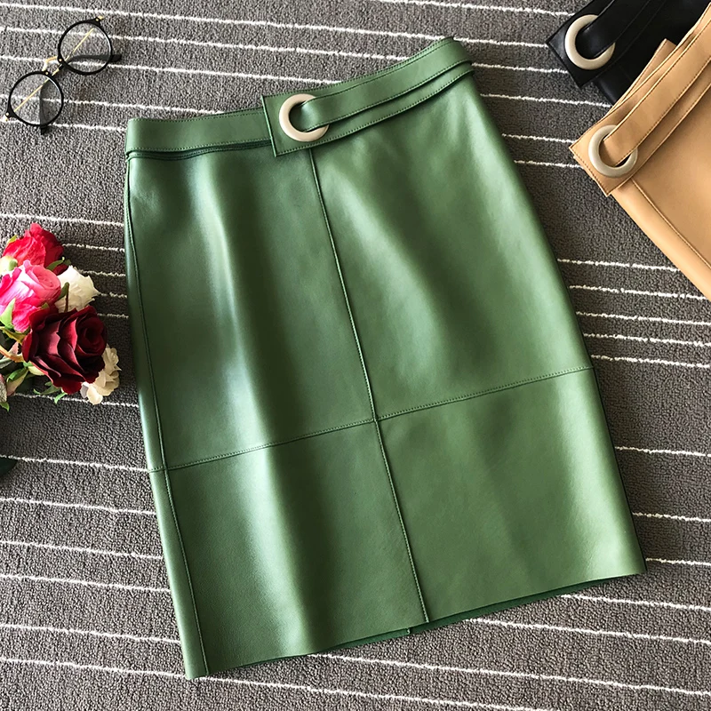 Women Brand new design high quality leather pencil skirts 2019 Fall elegant real leather OL skirt A655
Women Brand new design high quality leather pencil skirts 2019 Fall elegant real leather OL skirt A655