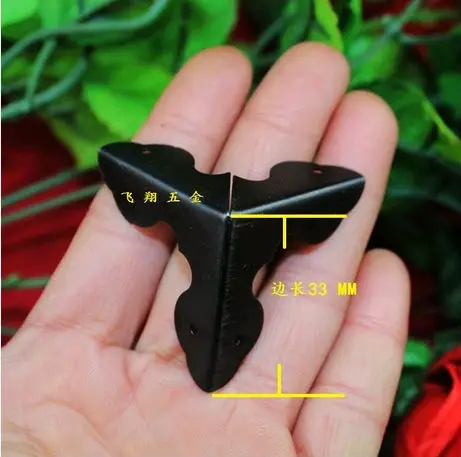 33MM Black corners Wine wooden box purses angle iron Decorative Corner Protection angle corners sides wrap angle Wholesale
33MM Black corners Wine wooden box purses angle iron Decorative Corner Protection angle corners sides wrap angle Wholesale