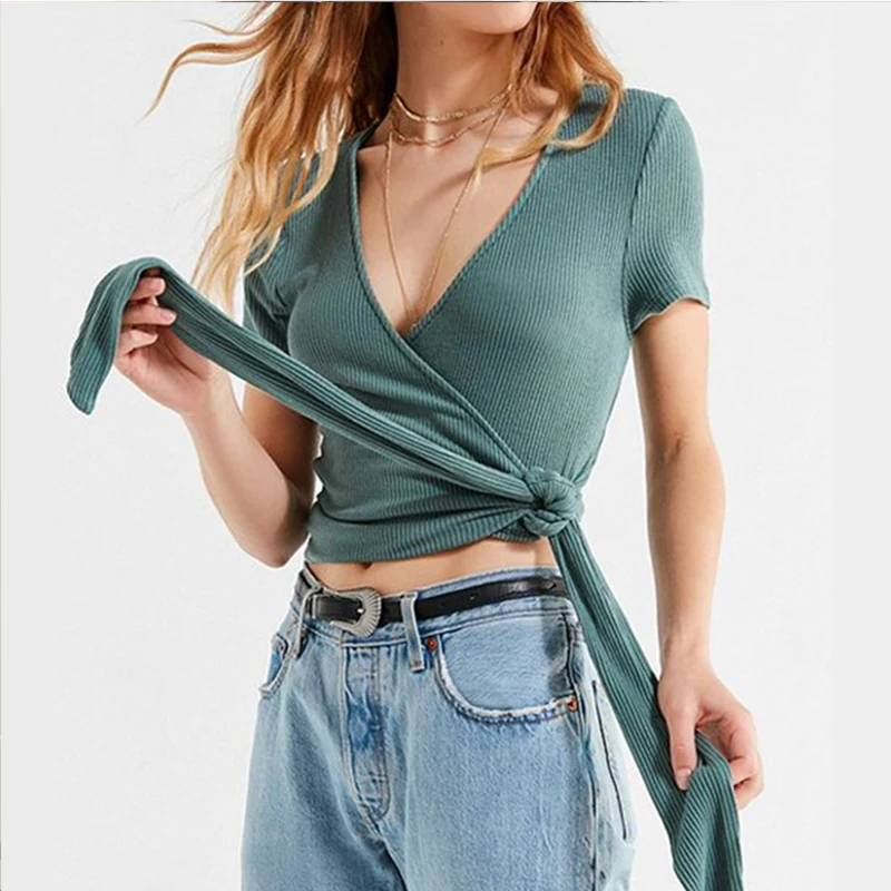 New Arrival Summer Sexy Stripe Crop Top Women short Sleeve Deep V Neck Short Tops Vintage Girl Party Knitted Tees pink black
New Arrival Summer Sexy Stripe Crop Top Women short Sleeve Deep V Neck Short Tops Vintage Girl Party Knitted Tees pink black