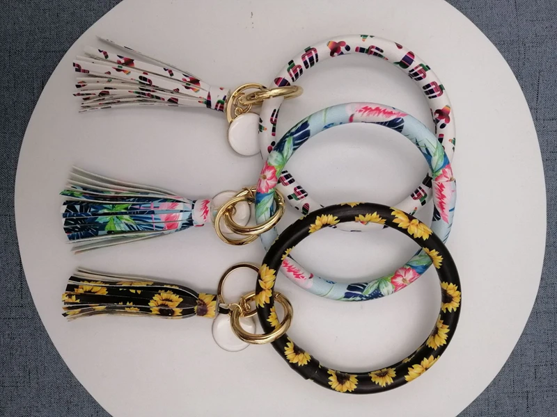 DHLFREE 60pcs 28colors PU Leather O Key Chain Custom Circle Tassel Wristlet Bracelet Keychain Women Girl Key Ring Wrist Strap
DHLFREE 60pcs 28colors PU Leather O Key Chain Custom Circle Tassel Wristlet Bracelet Keychain Women Girl Key Ring Wrist Strap