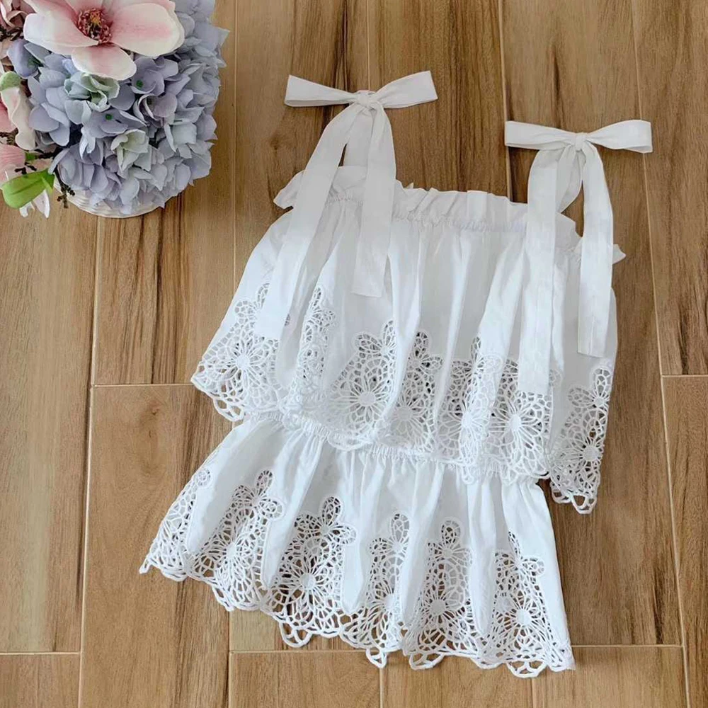 Red RoosaRosee Runway Designer Women White Black Strap Cotton Blouse Floral Embroidery Hollow Out Elegant Party Beach Shirt Tops
Red RoosaRosee Runway Designer Women White Black Strap Cotton Blouse Floral Embroidery Hollow Out Elegant Party Beach Shirt Tops