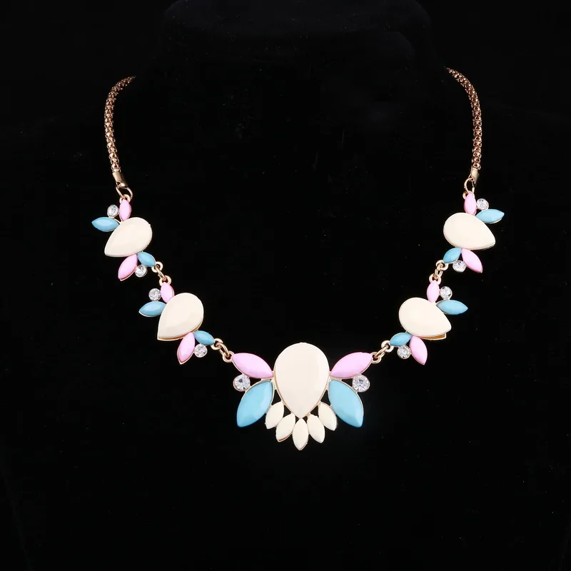 Multi Colors Simulated Gemstone Flower Chokers Necklace Brand Designer New Retro Statement Necklaces & Pendants Gift
Multi Colors Simulated Gemstone Flower Chokers Necklace Brand Designer New Retro Statement Necklaces & Pendants Gift