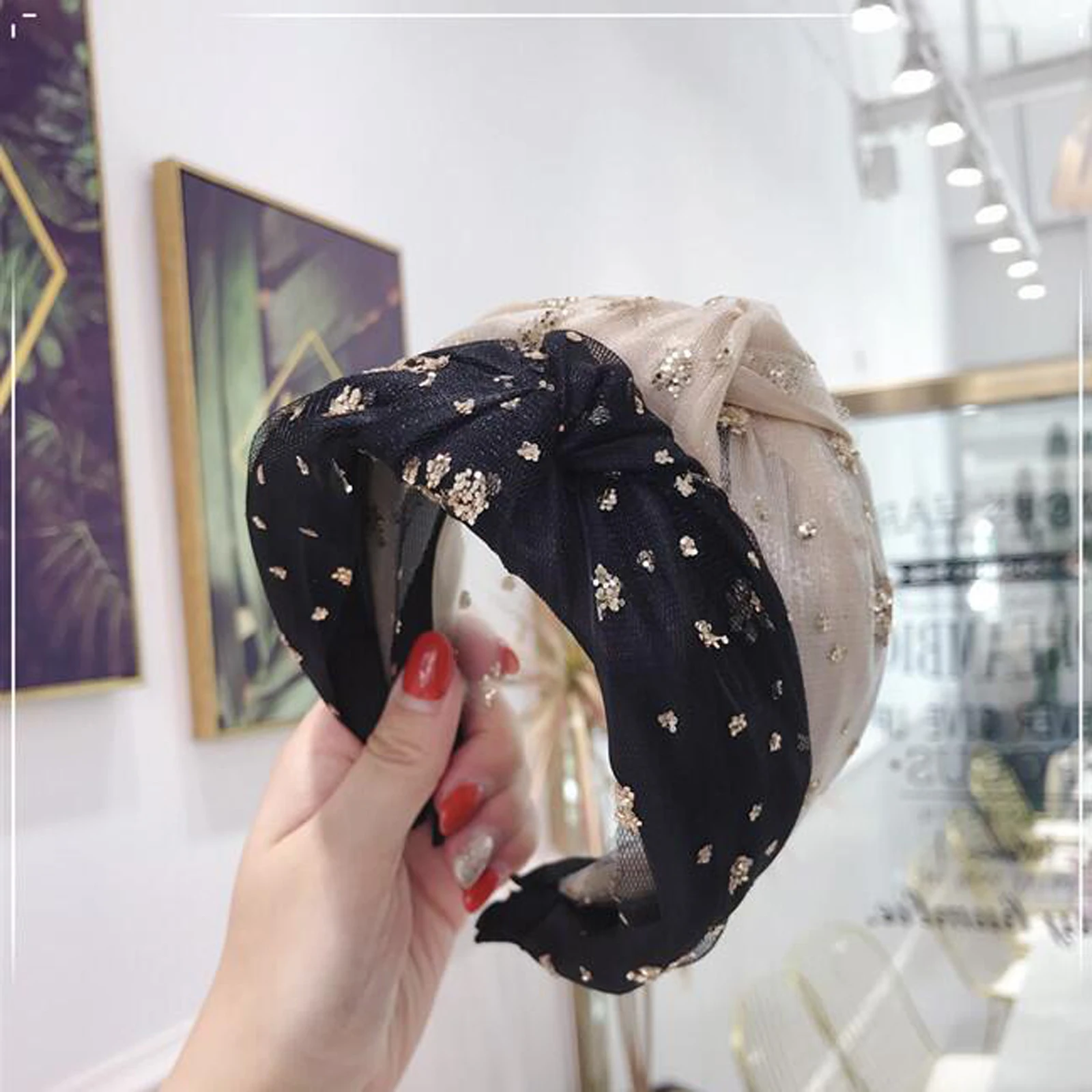 Fashion Girls Headband Shiny Snowflake Rhinestone Hairband Wide Side Middle Knot Turban Bandanas Hair Accessories
Fashion Girls Headband Shiny Snowflake Rhinestone Hairband Wide Side Middle Knot Turban Bandanas Hair Accessories