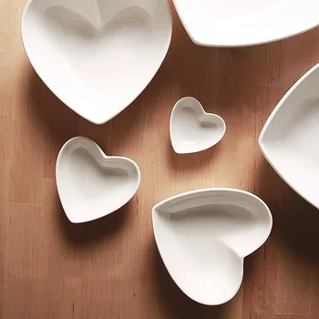 High Quality White Ceramic Under Glazed Heart Bowls Porcelain Ramen Bowl Chinese Soup Mixing Bowls Food Container Tableware Gift
High Quality White Ceramic Under Glazed Heart Bowls Porcelain Ramen Bowl Chinese Soup Mixing Bowls Food Container Tableware Gift