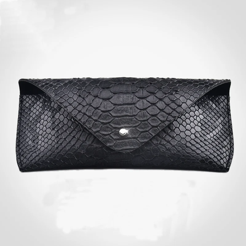 Luxury Sunglasses Box Hard Cover Snake Skin Pattern Design Eyeglasses Case Leather Spectacle Case For Women Eyewear Accessories
Luxury Sunglasses Box Hard Cover Snake Skin Pattern Design Eyeglasses Case Leather Spectacle Case For Women Eyewear Accessories